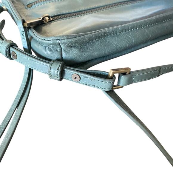Hobo Billie Sage Green Zipper Leather Crossbody Purse - Picture 7 of 10